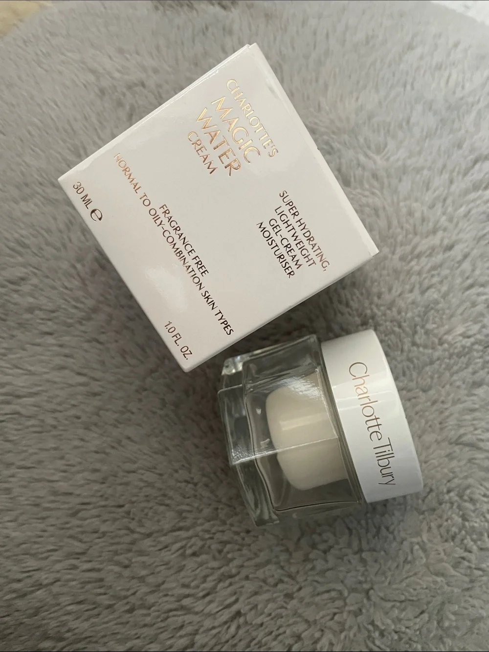 Charlotte Tilbury Magic Water Cream - White and Gold Accents